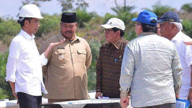 Jokowi tinjau calon ibu kota / 