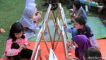 Asyiknya Anak-anak SD Ngabuburit dengan Melukis