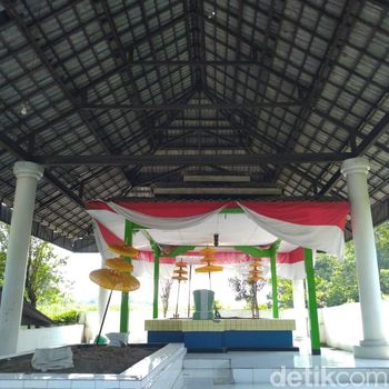 Makam Putri Campa di Trowulan, Kabupaten Mojokerto