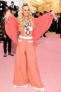 Daftar Selebriti Berbusana Terbaik di MET Gala 2019, Siapa Favoritmu?