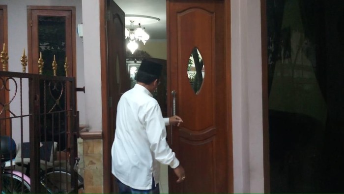 Perampok Bersenpi Satroni Rumah Warga di Depok di Siang Bolong