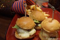 Berbuka Puasa Sambil Melepas Stres Di Le Burger Alila SCBD