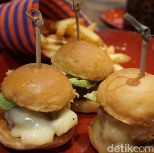 Berbuka Puasa Sambil Melepas Stres di Le Burger Alila SCBD Berbuka Puasa Sambil Melepas Stres di Le Burger Alila SCBD