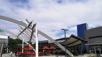 Ruang publik untuk saling ngobrol satu sama lain. (Foto: detikINET/Agus Tri Haryanto)