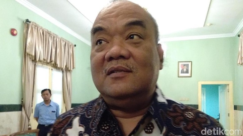 Wagub DIY Imbau Masyarakat Sabar Tunggu Hasil Rekapitulasi KPU Wagub DIY Imbau Masyarakat Sabar Tunggu Hasil Rekapitulasi KPU