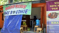 Mereka sudah paham betul dan sudah mulai mengenakan penutup ini saat memasuki bulan ramadhan.
