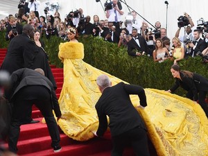 Dipuji di Met Gala, Rihanna: Aku Merasa Seperti Badut