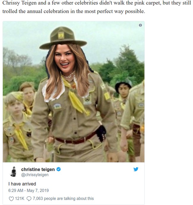 Chrissy Teigen yang tidak menghadiri Met Gala membuat lelucon dirinya datang dengan kostum Camp sesungguhnya. Foto: Twitter