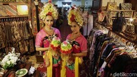 Pameran berbagai produk Usaha Mikro Kecil dan Menengah (UMKM) tahunan ini mengambil tema etnis Bali yang diselenggarakan di aula Gedung Dhanapala Kementerian Keuangan, Jakarta Pusat.