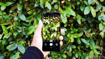 Begitu pun mengenai RAM yang masih 4 GB dan memori internal 64 GB. Foto: Agus Tri Haryanto/inet