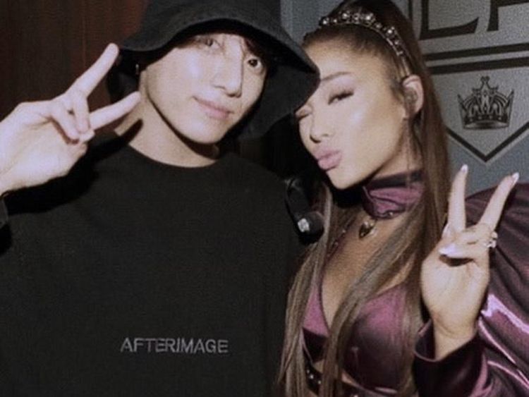 Ini Pesan Manis Jungkook untuk Ariana Grande