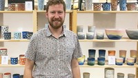  Semua hasil karyanya banyak dipamerkan dalam gelaran seni. Ia juga membuka workshop yang menampilkan semua hasil karya yang bisa dibeli pengunjung.  Foto: instagram @forestceramicco