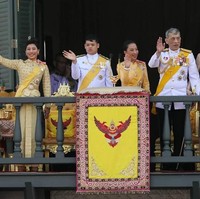 Putri Thailand Sirivannavari Nariratana jadi pusat perhatian saat penobatan ayahnya Maha Vajiralongkorn menjadi raja baru Thailand. Beragam aksi tak biasa dilakukan oleh sang putri yang disebut sebagai putri paling stylish di Thailand itu.  Foto: Instagram