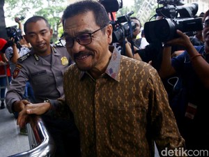 Senjakala Presiden Jokowi di Mata Orang Minang