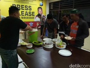 Ramadhan, Kantor Polisi di Makassar Siapkan Sahur Gratis Bagi Warga