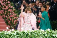 Anna Wintour di MET Gala 2019.