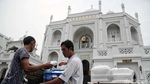 Masjid Ramlie Musofa di Sunter yang Mewah Bagai Taj Mahal