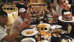 Imutnya Baekhyun EXO Saat Makan Jajangmyeon hingga Es Krim Wafer