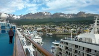 Warga Muslim di Argentina menjalankan puasa selama 11 jam dalam sehari. Di tahun ini, kota Ushuaia di Argentina disebut sebagai kota dengan waktu puasa tercepat di dunia lho. Dok. Wikipedia/RAYANDBEE.