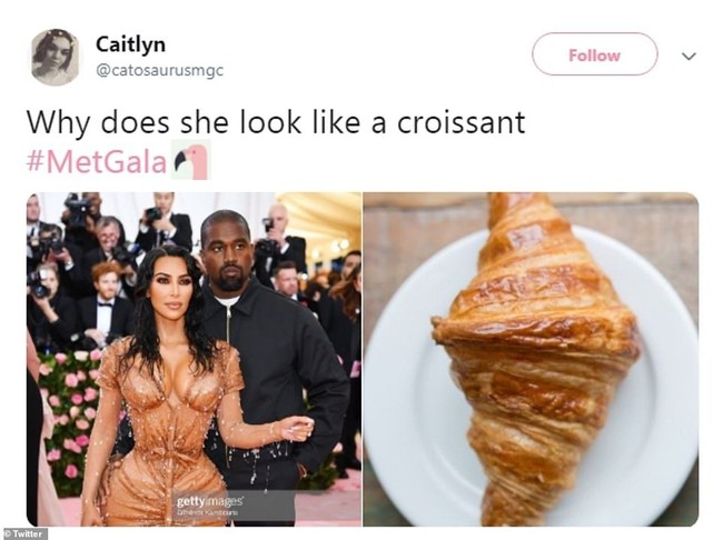 Gaun basah ala Kim Kardashian disebut mirip roti croissant. Foto: Twitter