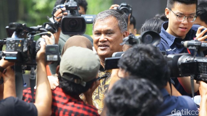 KPK memanggil Sekjen Kementerian ESDM Ego Syahrial terkait kasus dugaan suap Dirut PLN nonaktif Sofyan Basir.