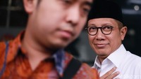 Terbaru, nama Lukman termasuk dalam salah satu yang muncul dalam jawaban KPK di persidangan praperadilan yang diajukan Rommy. Lukman disebut menerima uang.
