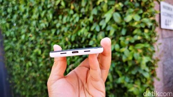 Sementara itu, soal kapasitas baterai, Google melakukan peningkatan. Misalnya Pixel 3a dengan 3.000 mAh dan 3a XL dengan 3.700 mAh. Foto: Agus Tri Haryanto/inet