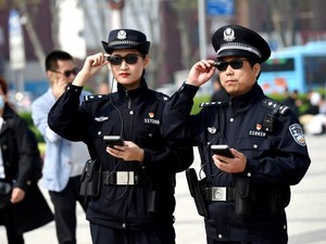 Seperti di Film! Kacamata AR Bantu Polisi Tangkap Penjahat