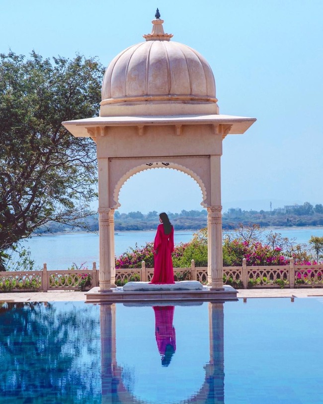 Wendy Yu pun punya hobi mewah yakni mengoleksi aksesori mahal, barang-barang couture, dan boneka Barbie edisi terbatas. Foto: instagram @wendyyu_official