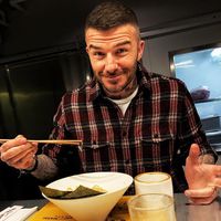 Di Hong Kong, David Beckham Makan Dua Mangkuk Wagyu Tsukemen 