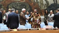 Menlu Retno berharap penggunaan batik di dalam Sidang DK PBB bisa semakin mempopulerkan batik yang saat ini telah diakui oleh UNESCO sebagai warisan kebudayaan dunia. (Foto: dok.Kemenlu)