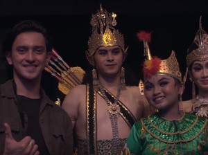 Serunya Omar Daniel Jajal Pantai hingga Odong-odong di Yogyakarta