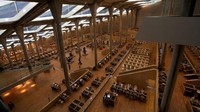 Popularitas perpustakaan Alexandria atau perpustakaan Iskandariyah termahsyur hingga ke penjuru dunia. Perpustakaan ini terkenal dengan koleksinya yang kaya dan menjadi simbol majunya peradaban Alexandria di masa lalu. Dok. Wikipedia/CarstenW.