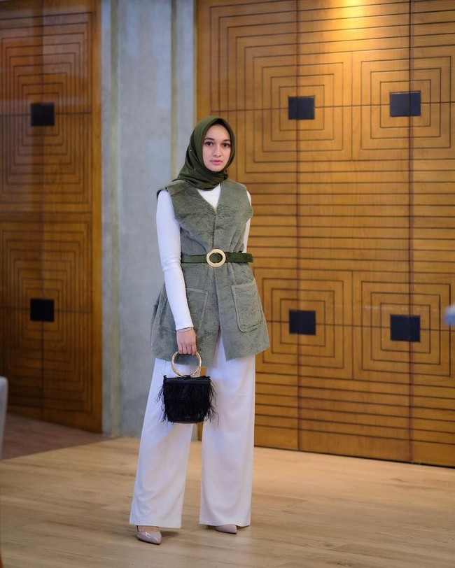 Zsalsa Nadila juga memiliki paras cantik khas perempuan Aceh. Memiliki tubuh tinggi dan proporsional membuatnya selalu cocok memakai busana apapun. Foto: Instagram