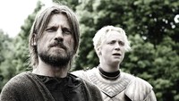 Hampir tak pernah terbesit bahwa ia akan jatuh cinta kepada orang yang selama ini jadi tawanannya yakni Jamie Lannister (Nikolaj Coster-Waldau). Dok. HBO