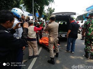Sopir Sedan Mewah Penabrak Ojol dan 2 Orang di Mampang Masih Diperiksa