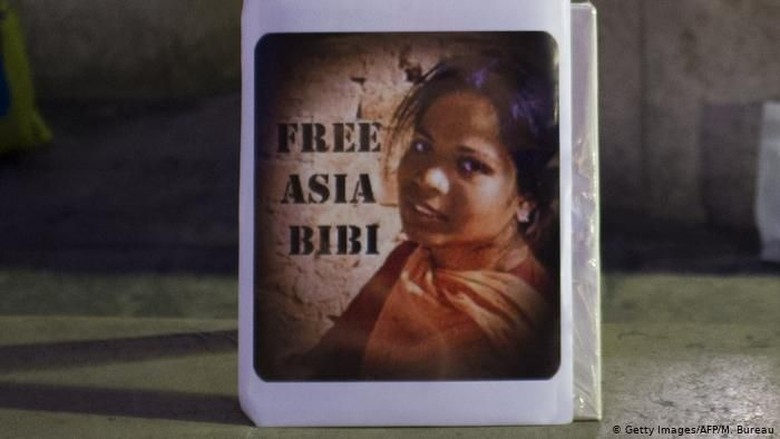 Korban Pasal Penistaan Agama Asia Bibi Tinggalkan Pakistan Menuju Kanada Korban Pasal Penistaan Agama Asia Bibi Tinggalkan Pakistan Menuju Kanada