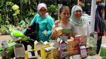 Warga Serbu Pasar Murah di Cempaka Putih