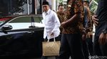 Menag Tenteng Tote Bag Saat Penuhi Panggilan KPK