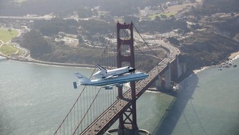 Pemandangan spektakuler saat melintasi jembatan Golden Gate di San Francisco. Foto: Getty Images