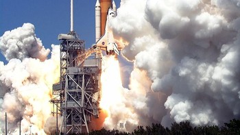 Selama masa operasional, Endeavour telah melakukan sebanyak 25 kali misi ke antariksa, sebagian besar berlabuh ke International Space Station (ISS) untuk melakukan beragam penelitian. Foto: Getty Images