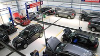 Dari hasil servis 15-20 mobil setiap harinya, Branch Manager Chevrolet Andalan Damianus Darto mengatakan cukup untuk mengoperasikan bengkel tanpa harus melakukan penjualan. 