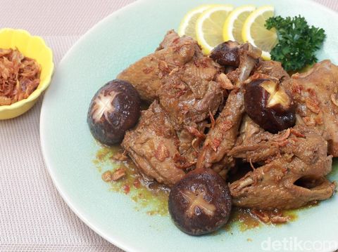 Masak Apa Hari Ini : Ayam Kecap dan Sup Kacang Hijau Buat si Kecil