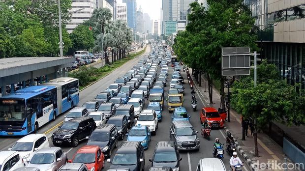 Massa Mulai Berdemo di Bawaslu 