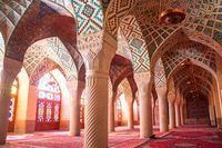 Iran Punya Masjid Secantik Ini