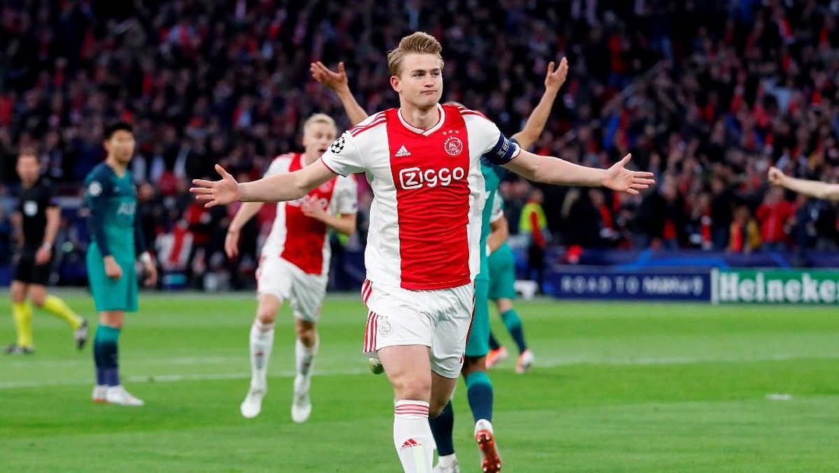 Matthijs de Ligt tak lama lagi akan meninggalkan Ajax Amsterdam. (Foto: Matthew Childs/Reuters)