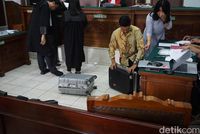 Praperadilan Rommy, KPK Bawa 2 Koper Dokumen Bukti Status Tersangka