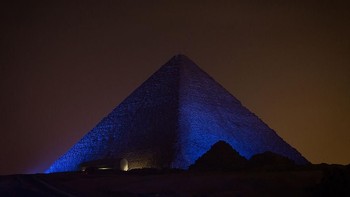 Informasi yang tertera di gulungan kertas papirus tersebut ditulis oleh seorang lelaki bernama Merer. Dia diketahui adalah seseorang yang memimpin sekitar 40 pelaut.  Foto: Getty Images