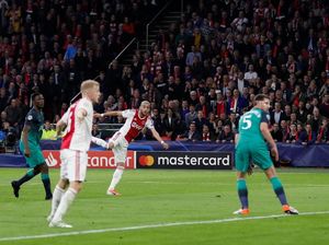 Dua Pemain Ajax Buka Puasa di Sela Pertandingan, Begini Trik Olahraga saat Puasa