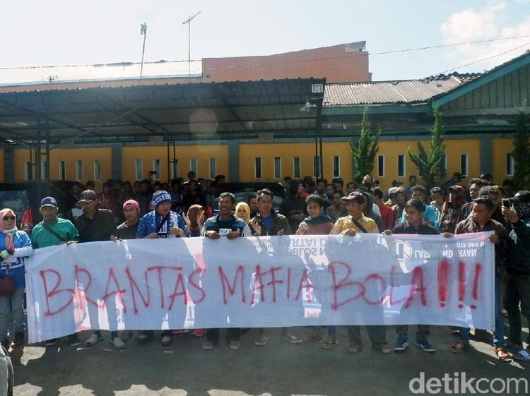 Suporter Persibara Kawal Pemberantasan Mafia Bola